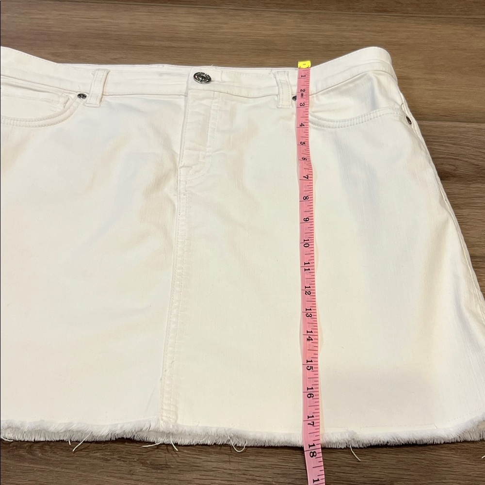 Tommy Bahama White Ella Twill Mini Jean/Denim Skirt Size 12 - Picture 3 of 16